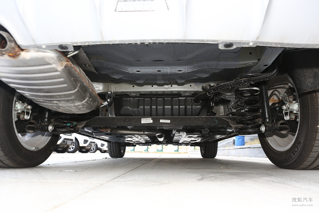 2020款宝骏51015lcvt百万纪念版