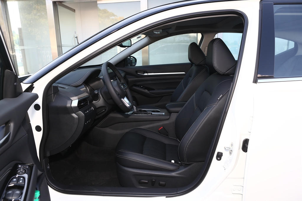 【 日产天籁高清图片】_空间展示_搜狐汽车网