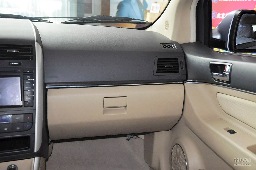【 北汽新能源e150ev高清图片】_2014款 电动科技版_浅色内饰_内饰