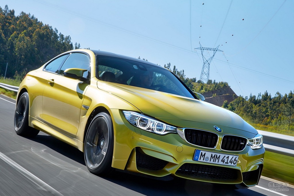 宝马m4双门