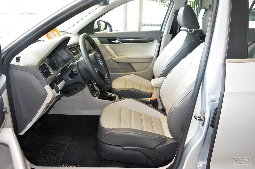 【 大众朗行高清图片】_双色内饰_内饰_搜狐汽车网