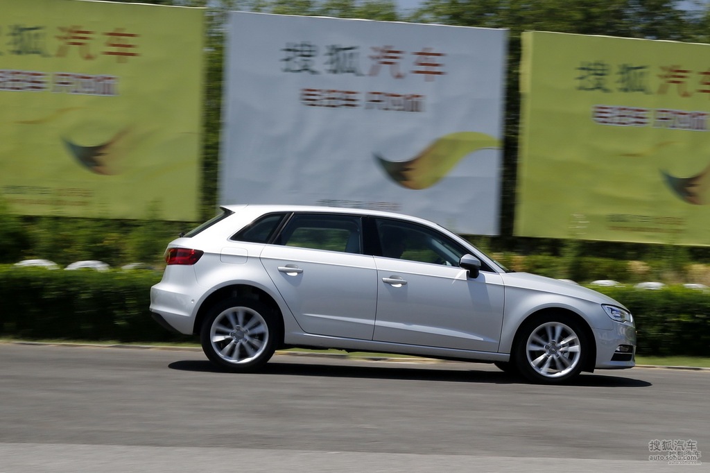 奧迪a3sportback