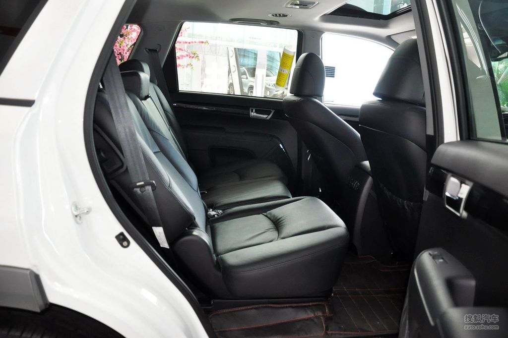 【 起亚霸锐高清图片】_深色内饰_内饰_搜狐汽车网