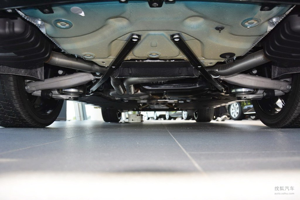 【 奥迪rs7 sportback高清图片】_底盘发动机_搜狐汽车网