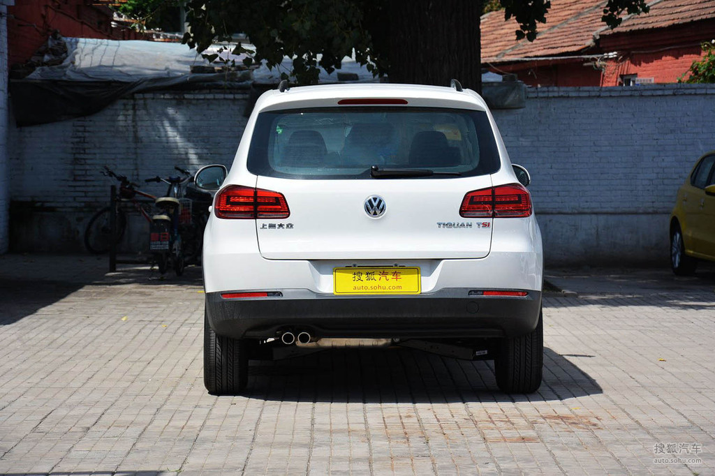 8tsi手自一体两驱风尚版   正后     提示:支持键盘翻页 &larr;左 右&