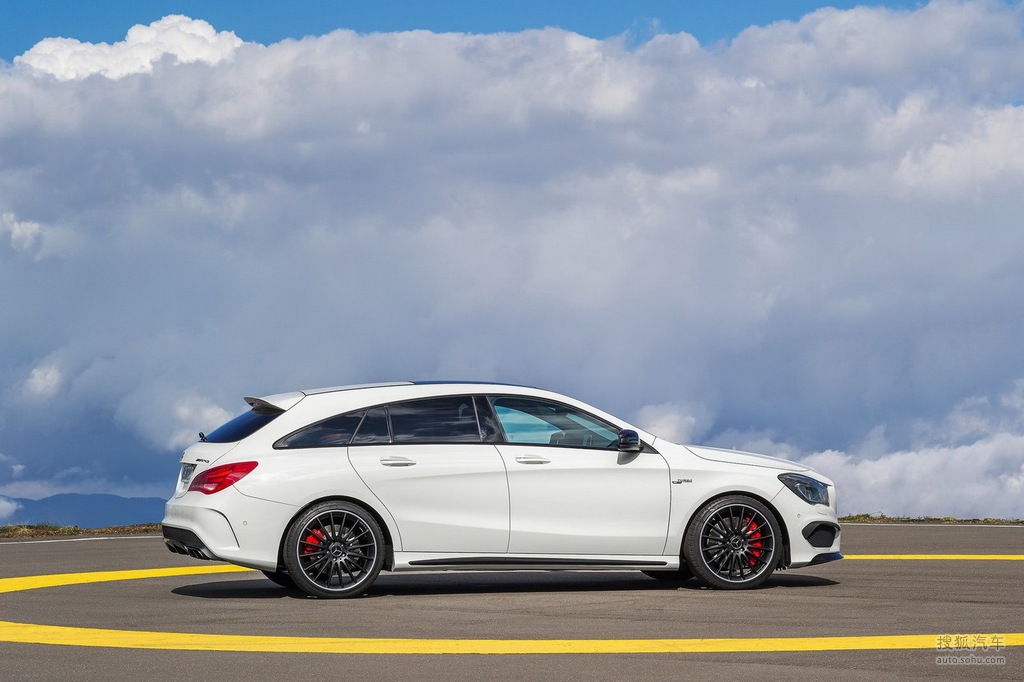 奔驰cla45 amg