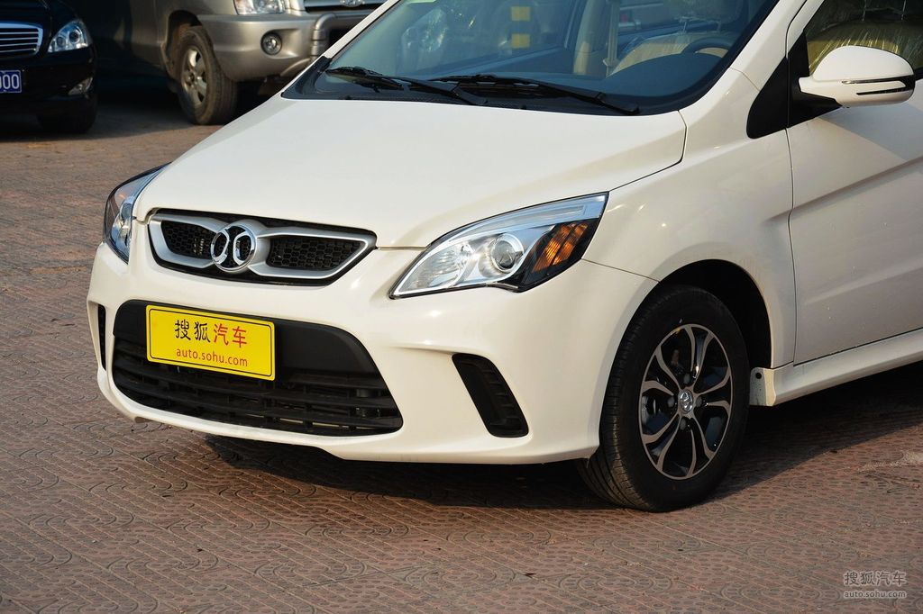 北汽绅宝d20 两厢