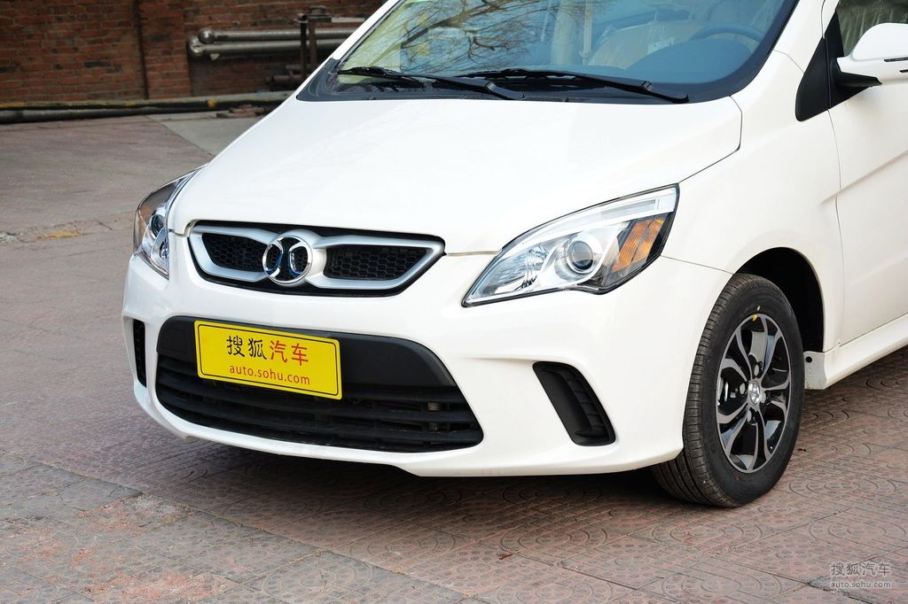 【 北汽绅宝d20 两厢高清图片】_格陵兰白_外观_搜狐汽车网