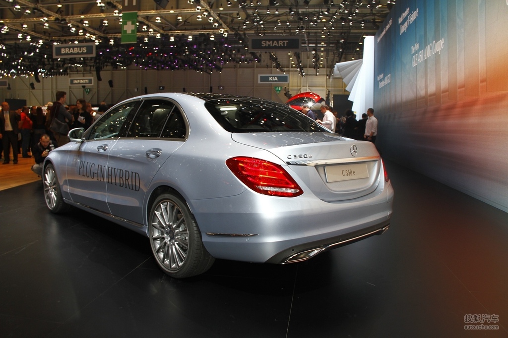 奔驰c350e日内瓦车展实拍