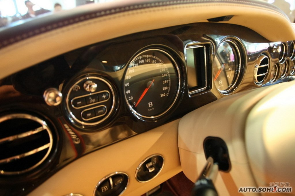 【 宾利雅致高清图片】_内饰_搜狐汽车网