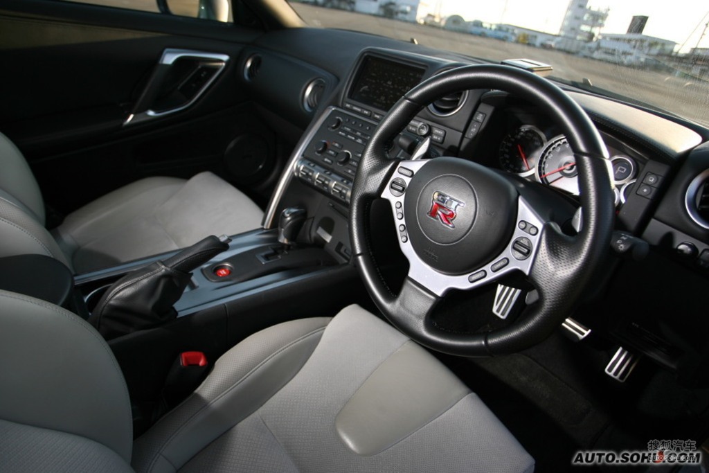 【 日产gt-r高清图片】_内饰_搜狐汽车网