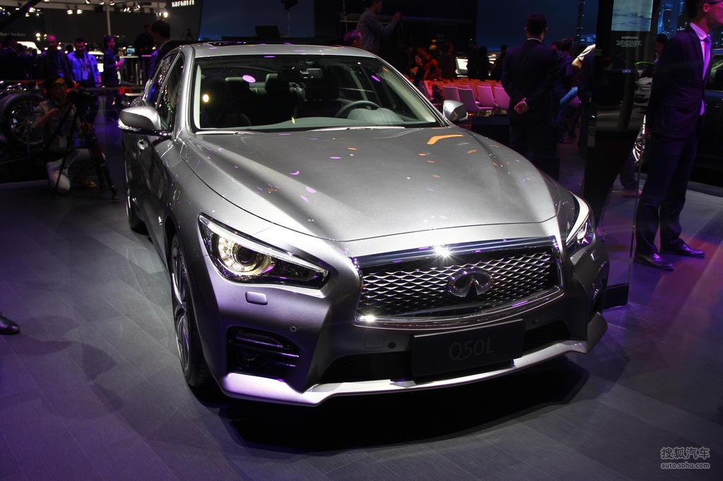 英菲尼迪q50l 上海车展实拍