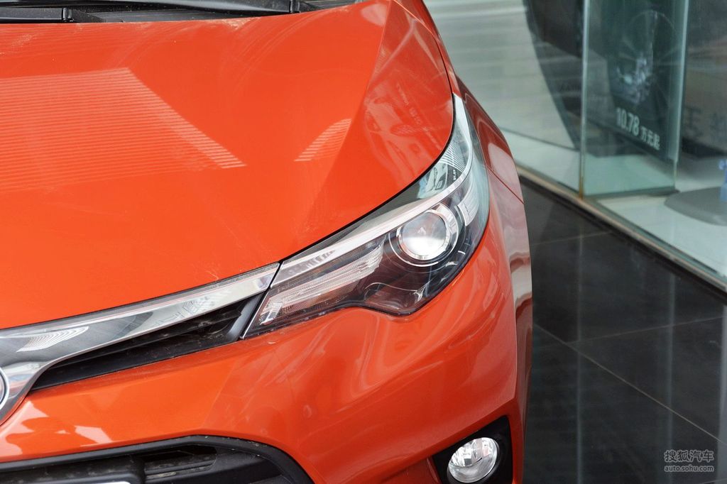 2015款丰田雷凌16gcvt橙色限量版