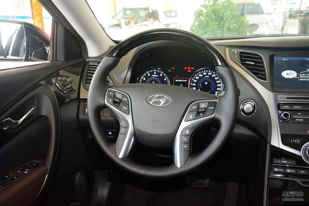 【 现代雅尊高清图片】_内饰_搜狐汽车网