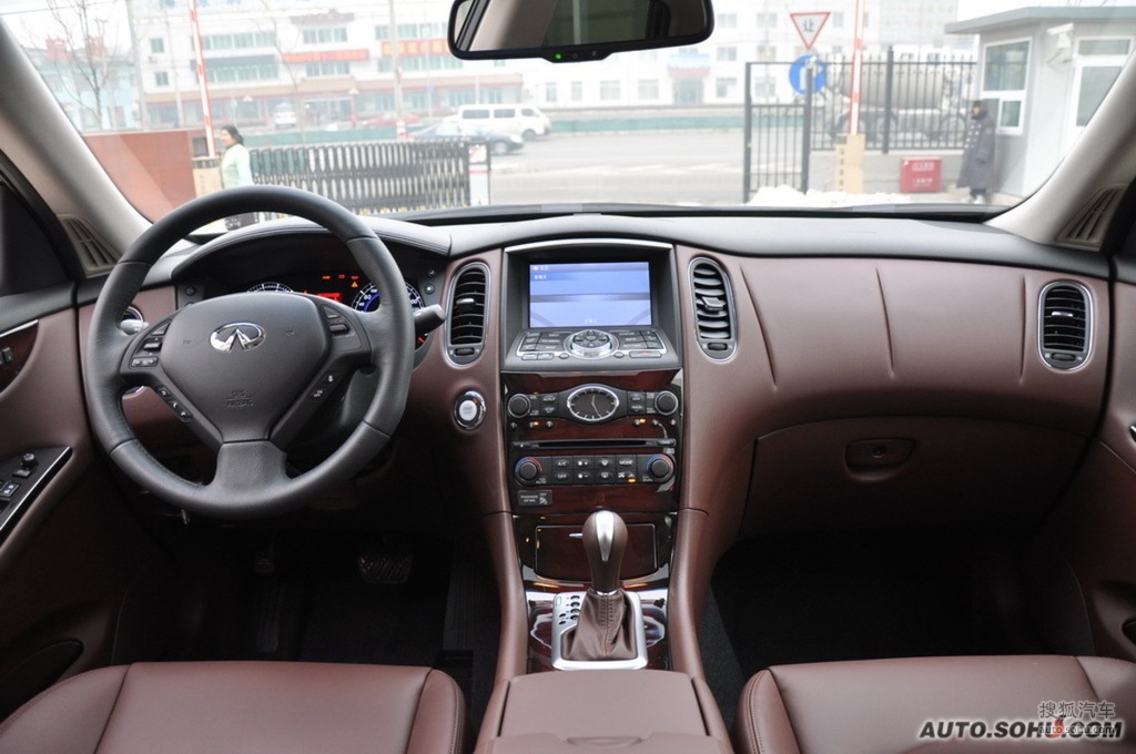 2010款英菲尼迪ex25风尚版到店实拍