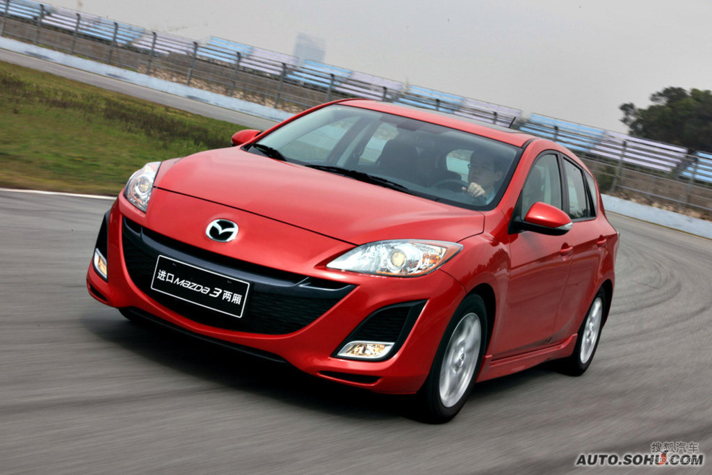 马自达mazda3两厢