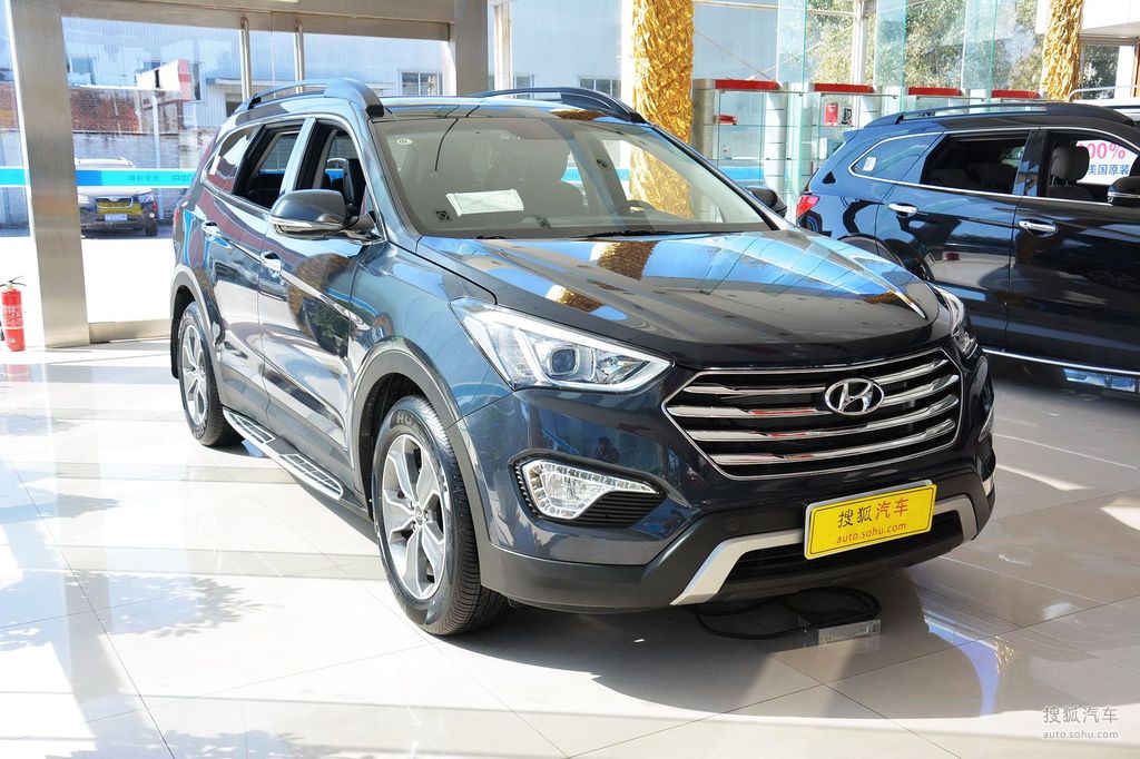 2013款现代格锐3.0l 7座四驱舒适版
