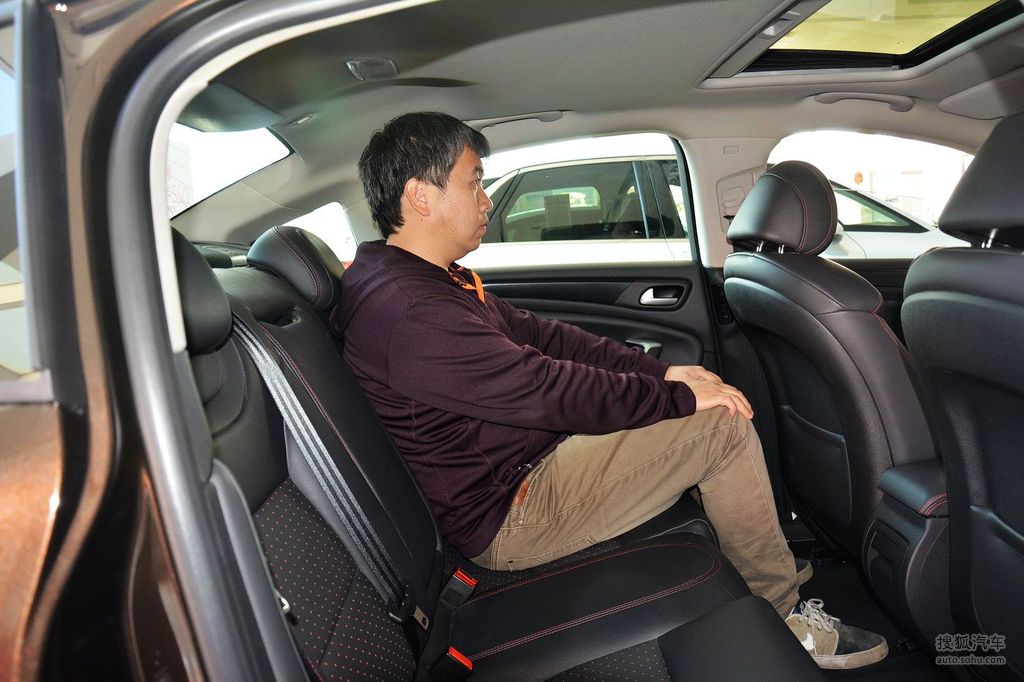 2016款雪铁龙c518t自动尊贵型