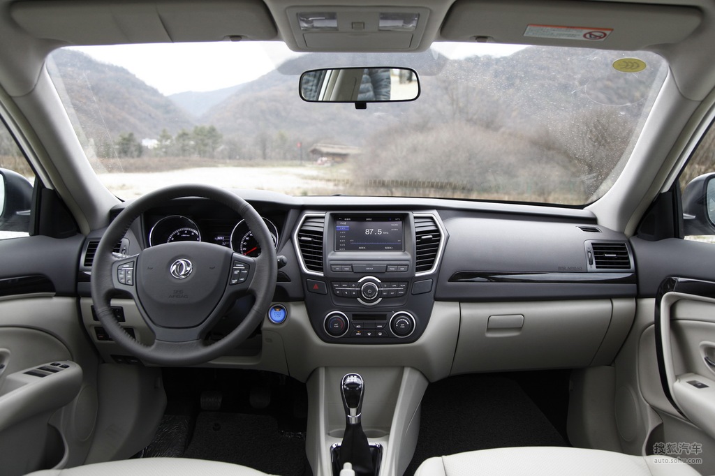 【 东风风神a60高清图片】_2016款 1.4t 手动尊贵型_内饰_搜狐汽车网