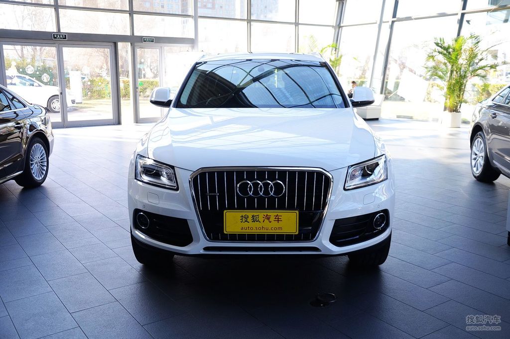 2016款奥迪q5 40tfsi舒适型 - 正前 提示:支持键盘翻页 ←左右