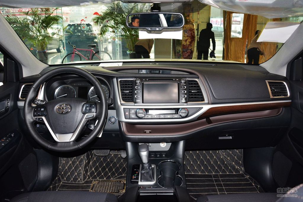【 丰田汉兰达高清图片】_深色内饰_内饰_搜狐汽车网