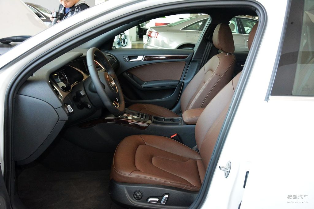 【 奥迪a4l高清图片】_黑/棕栗_内饰_搜狐汽车网