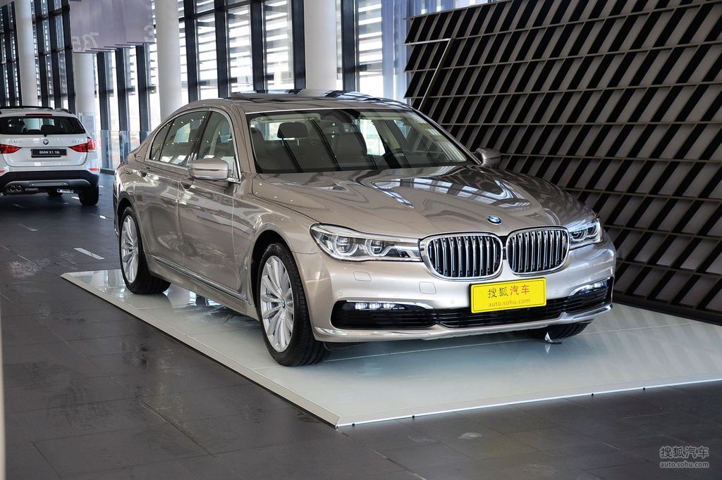 【 宝马7系高清图片】_2016款 740li 领先型_开士米银_外观_搜狐汽车