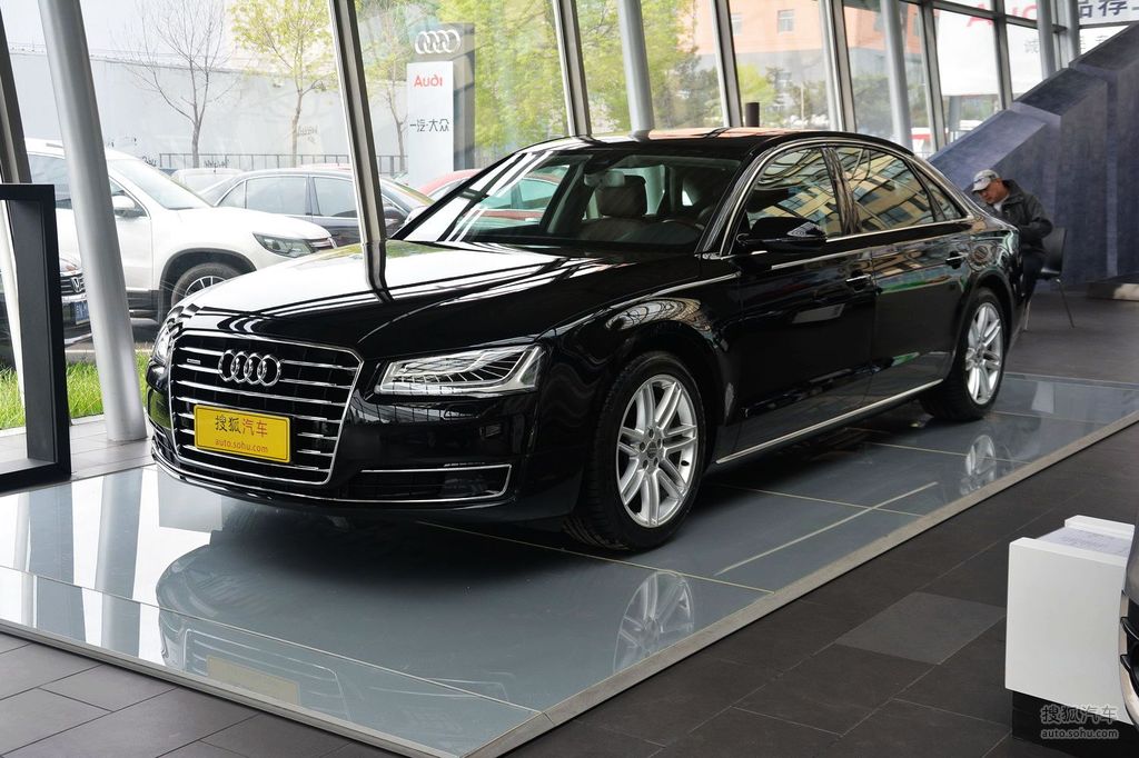【 奥迪a8l高清图片】_2016款 45 tfsi quattro舒适型_幻影黑_外观