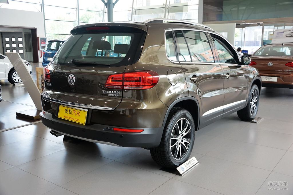 【 大众途观高清图片】_2016款 300tsi 自动四驱豪华版_峻岭棕_外观