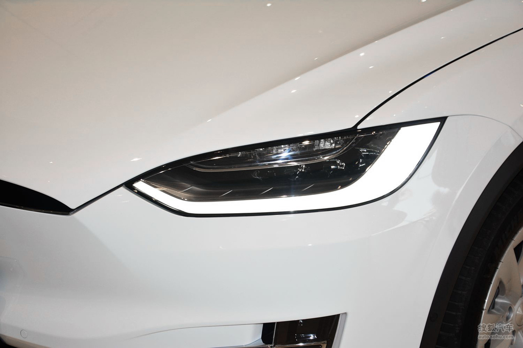 2016款特斯拉model x 90d - 前大灯 提示:支持键盘翻页 ←左右