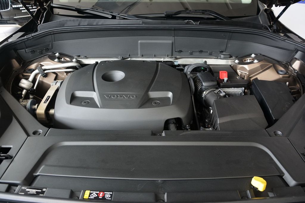 【 沃尔沃xc90高清图片】_底盘发动机_搜狐汽车网