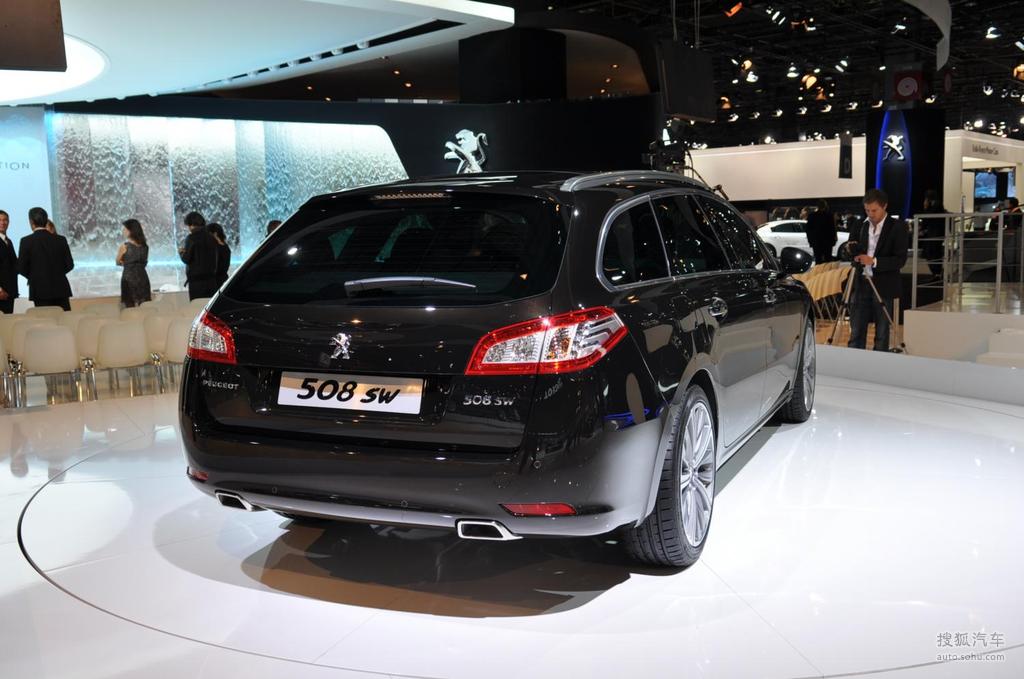 搜狐汽车>图库>标致>标致(进口)>508sw>标致508sw 巴黎车展实拍提示