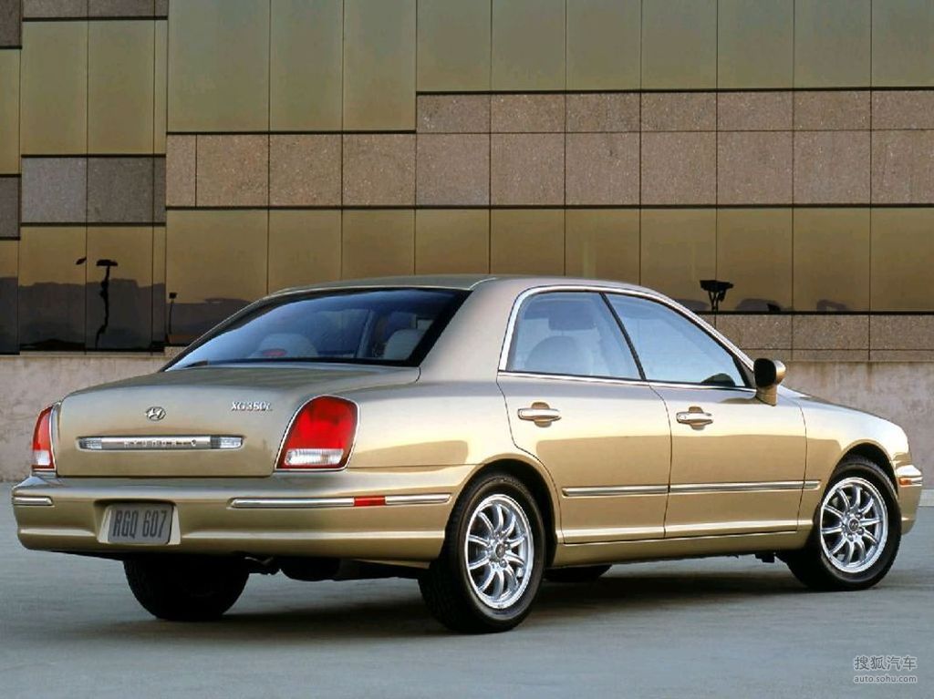 搜狐汽车>图库>现代>现代(进口)>xg君爵组图>2002款现代xg君爵> >