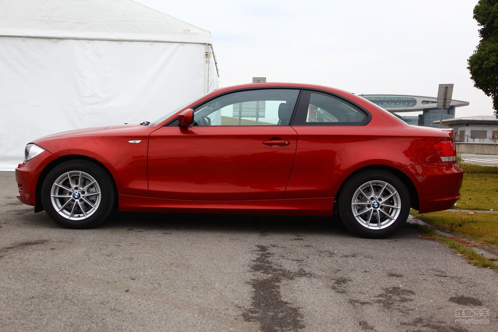 2011款宝马120icoupe双门轿跑车上海试驾