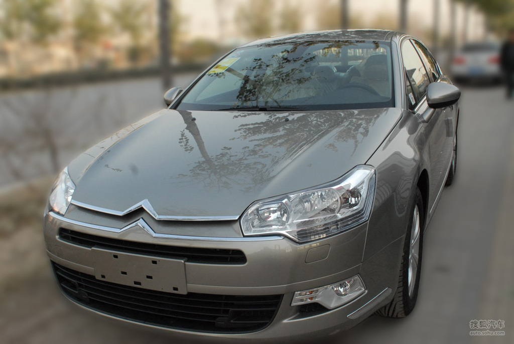 2011款雪铁龙c5实拍