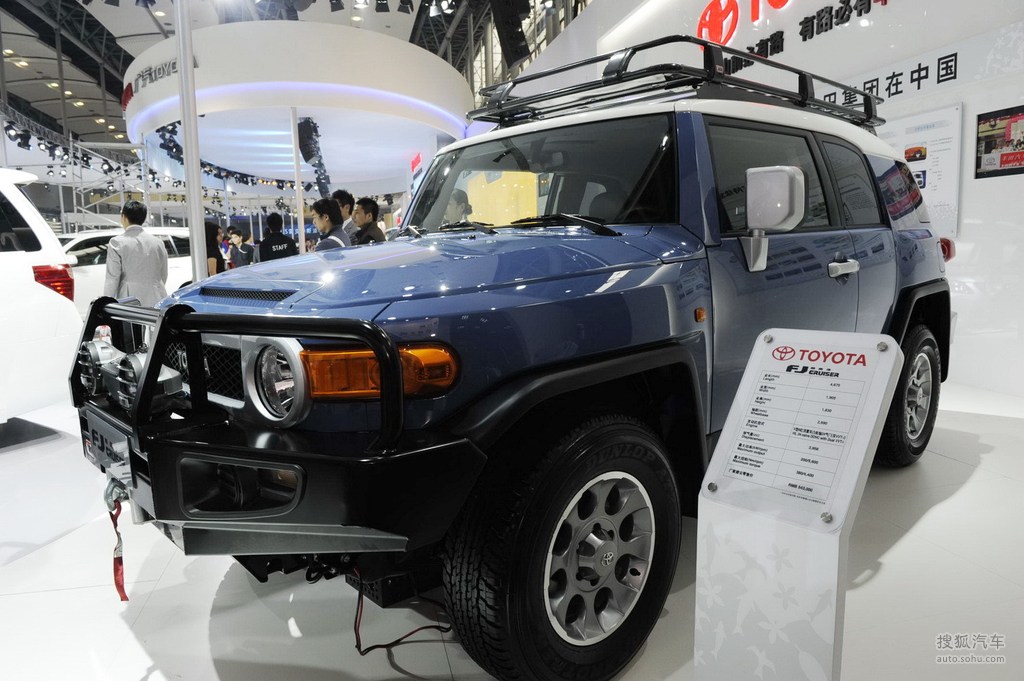 丰田fj酷路泽车展实拍