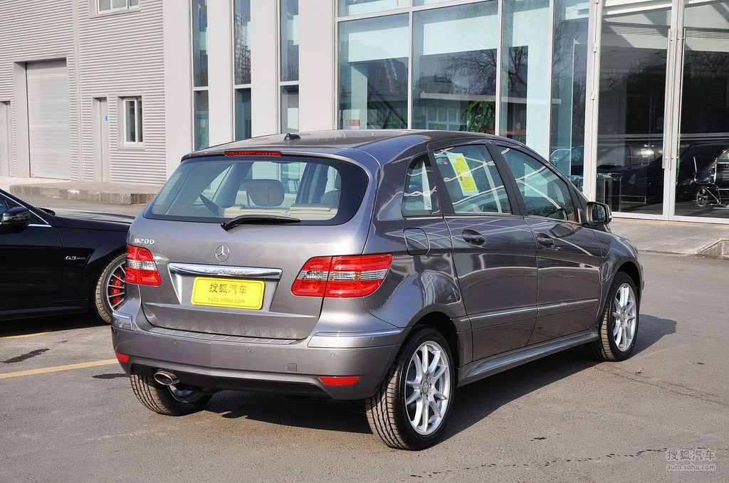 2009款奔驰b200豪华型