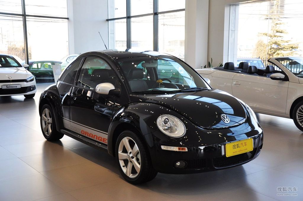 2010款大众甲壳虫18t墨橘版豪华型到店实拍