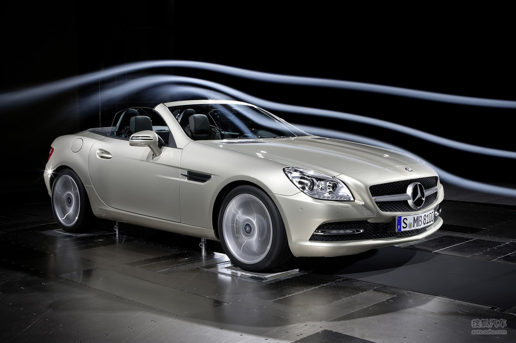 搜狐汽车>图库>奔驰>奔驰(进口)>slk级>2012款奔驰slk提示:支持键盘