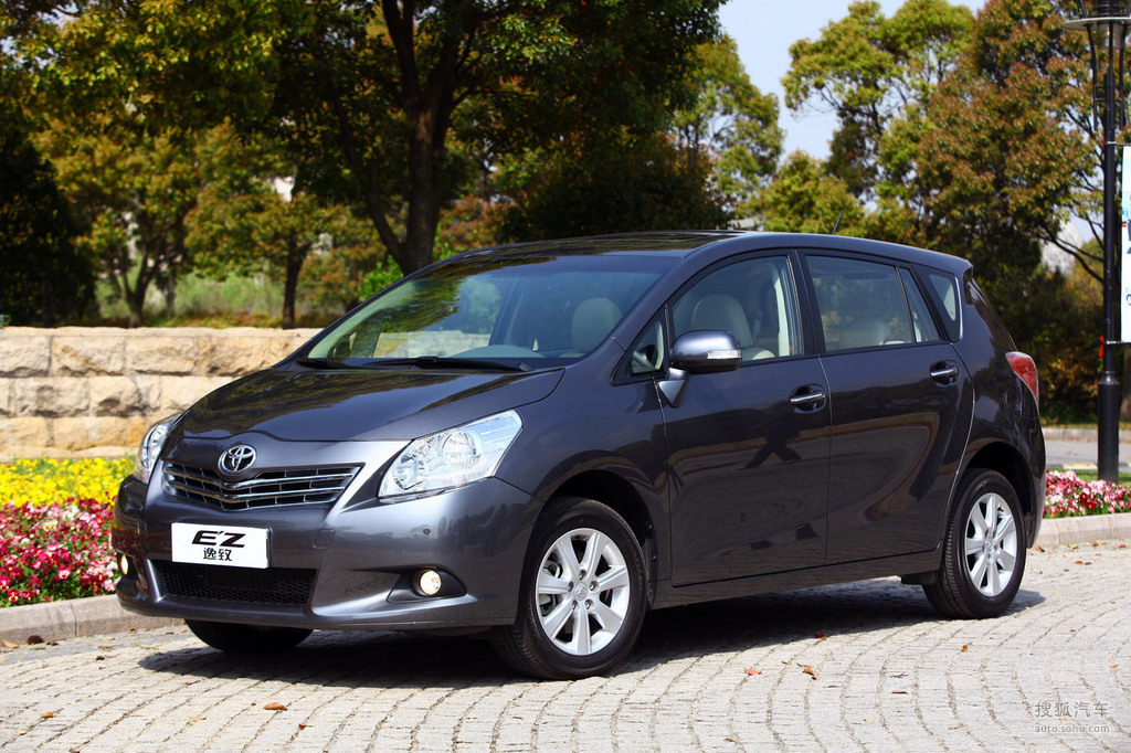 2011款丰田逸致试驾
