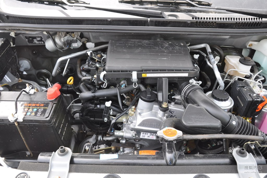 2011款一汽森雅m80 1.