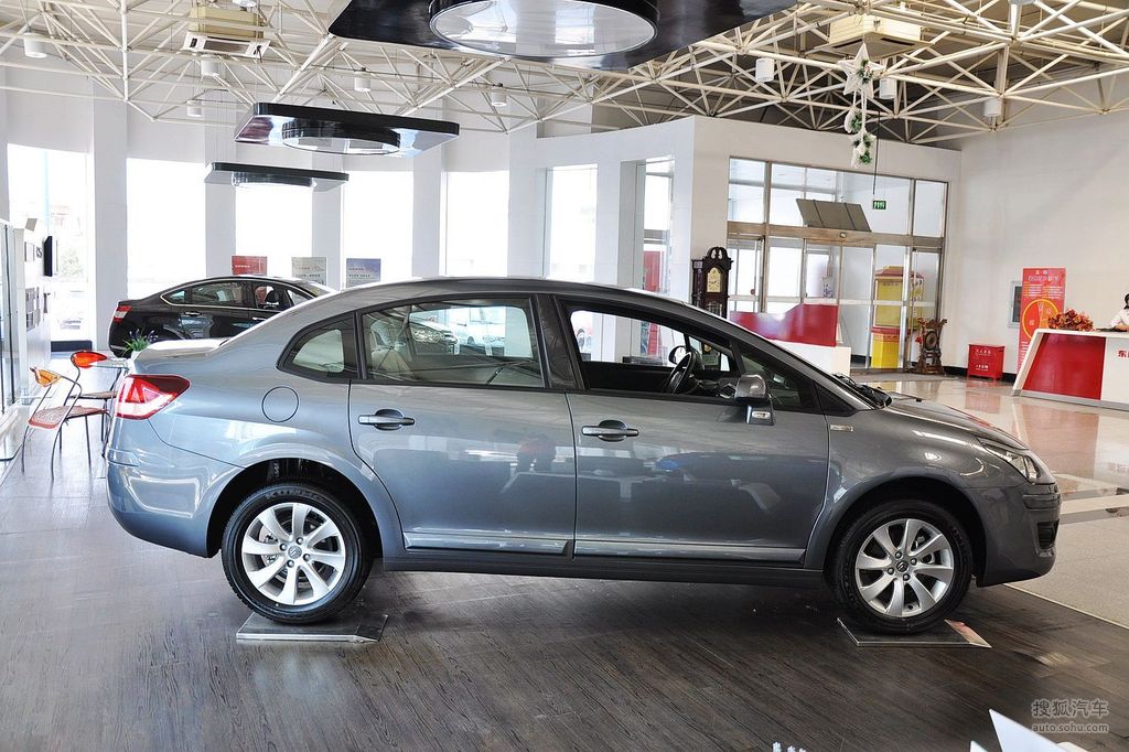 雪铁龙经典世嘉