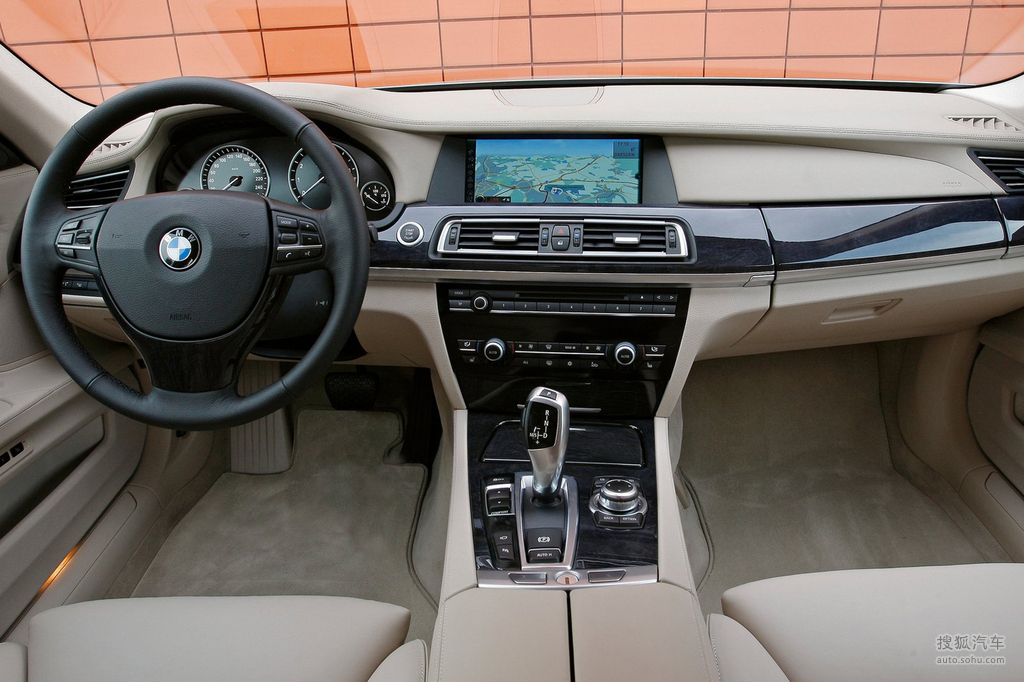 【 宝马7系高清图片】_浅色内饰_官方_搜狐汽车网