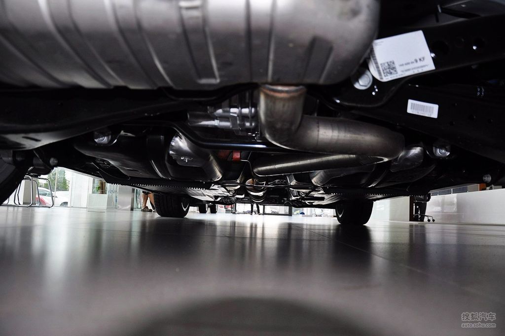 【 大众高尔夫r高清图片】_底盘发动机_搜狐汽车网