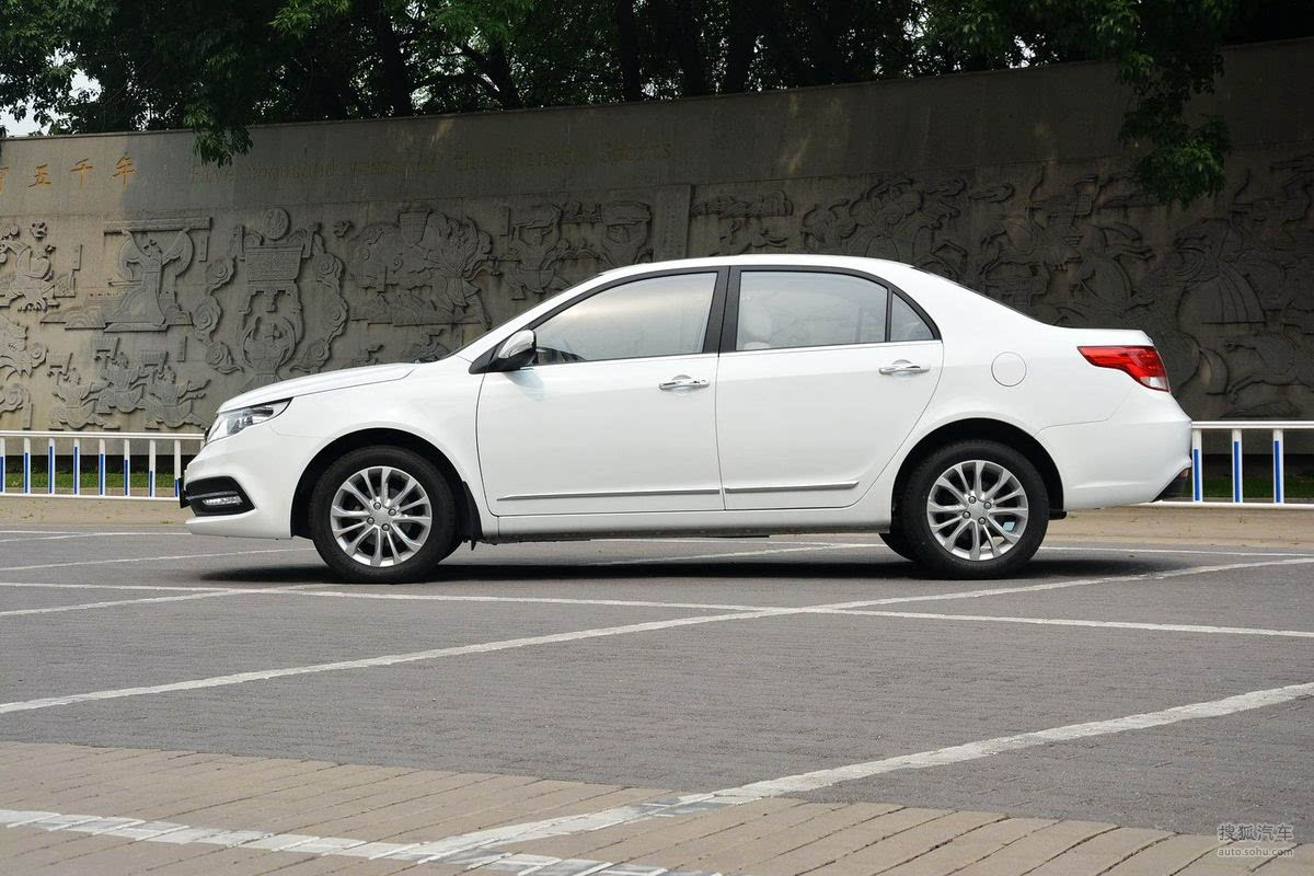 3t 手动尊贵型图片大全_吉利远景外观图库_搜狐汽车