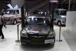   改装V3菱悦亮相2011广州车展