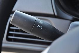   2012款奇瑞A3三厢1.6L CVT进取型