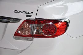   2011款丰田卡罗拉1.6L GL手动纪念版到店实拍