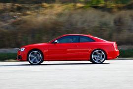   2012款奥迪RS5 Coupe评测实拍