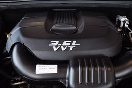   2013款JEEP大切诺基3.6L舒享导航版到店实拍